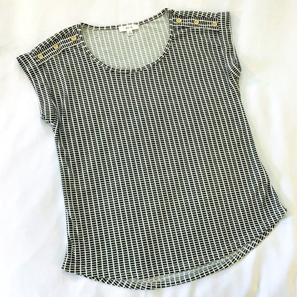 Green & Ivory/Cream Lightweight Short Sleeve Top with Gold Buttons - Picture 1 of 12